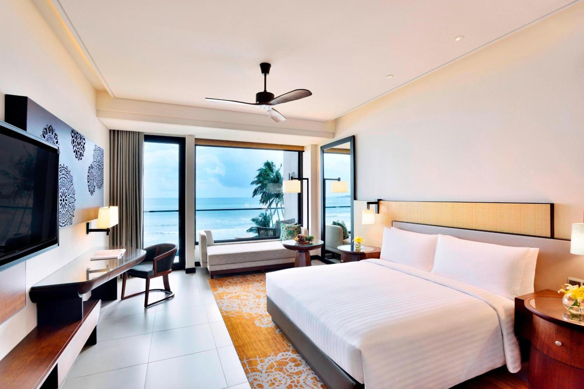 Bay Marriott &
