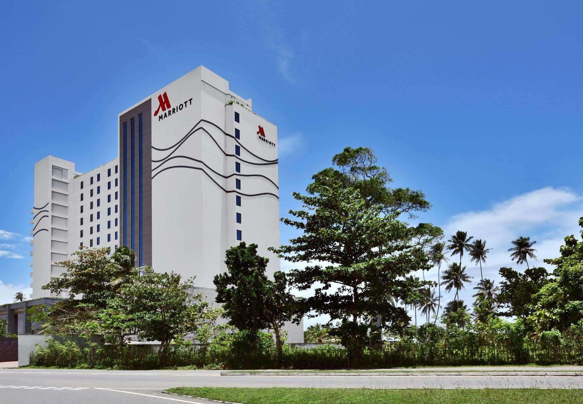 Bay Marriott & 5* Weligama